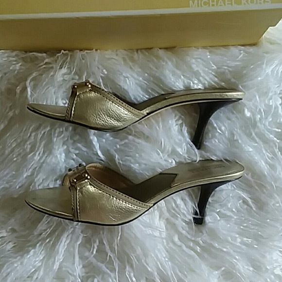 Michael Kors sandals/ heels - Picture 5 of 7